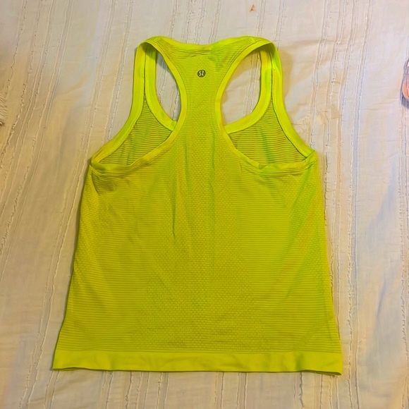 lululemon swiftly tech tank top highlight yellow - Picture 2 of 2